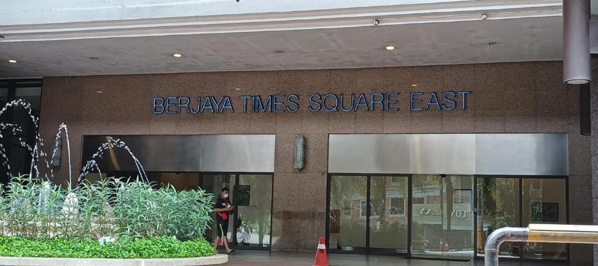 Famous Times Square Pangsapuri